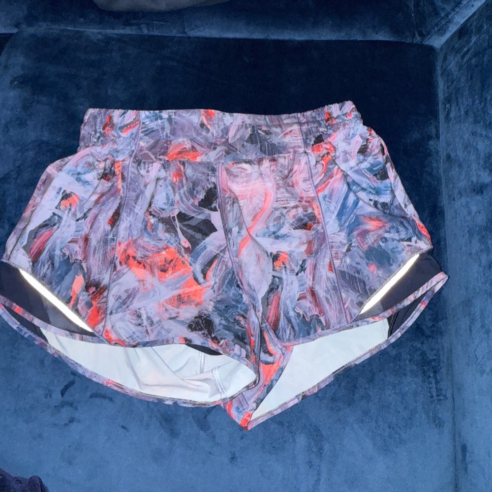lululemon hotty hot hr shorts